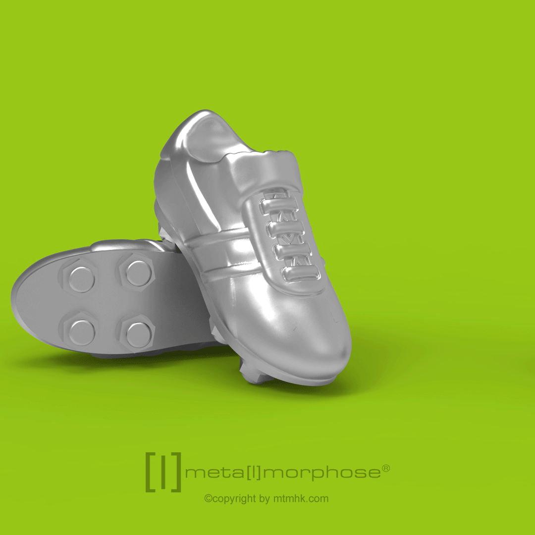 Soccer shoe-shaped alloy car keychain pendant, sporty and creative, a gift for boys.