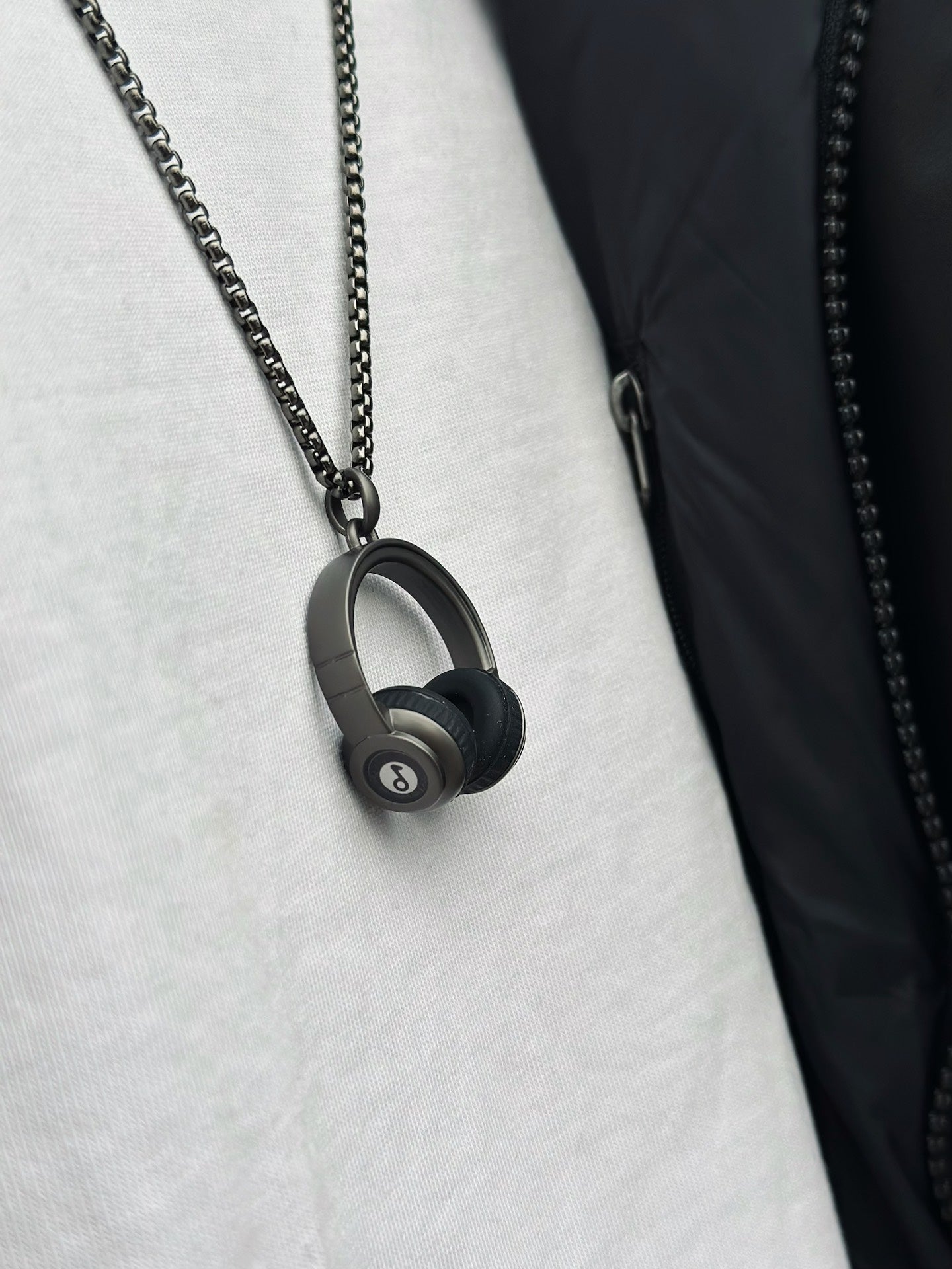Alloy Headphone Sweater Chain, Stylish, High - end, Creative, Exquisite Birthday Gift